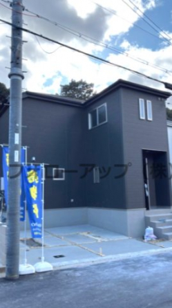 前面道路含む現地写真です