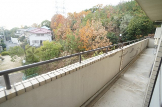 【バルコニー】