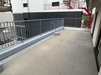 【バルコニー】