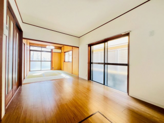 【居間・リビング】