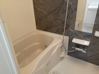 日々の疲れを癒すお風呂付です