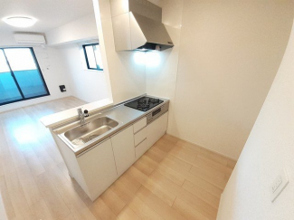 コンパクトなキッチンで掃除もラクラク