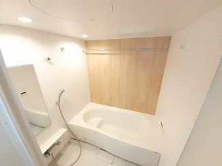 コンパクトで使いやすいお風呂です