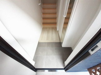 ゆったりとした玄関です