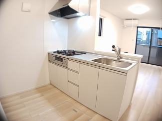 コンパクトなキッチンで掃除もラクラク