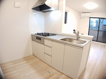 コンパクトなキッチンで掃除もラクラク