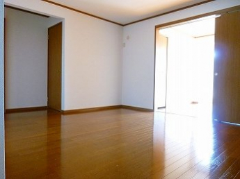 ゆったり過ごせるリビングです