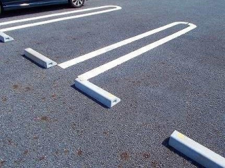 駐車場に車を止められます