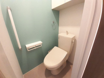 コンパクトで使いやすいトイレです