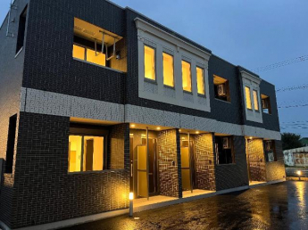 外観写真（夜）