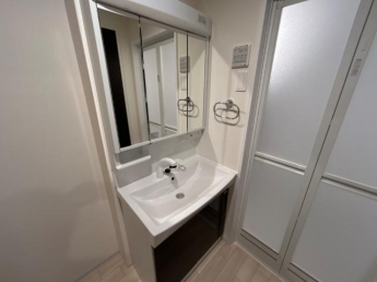 洗髪洗面化粧台