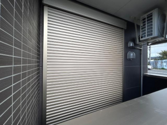 シャッター雨戸