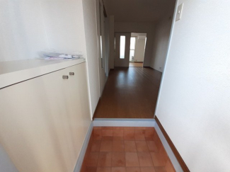 落ち着いた玄関です