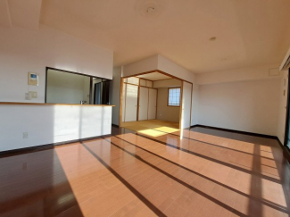 【居間・リビング】