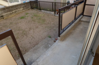 【バルコニー】