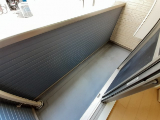 お洗濯にも便利なバルコニー付き