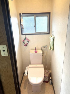 ゆったりとした空間のトイレです