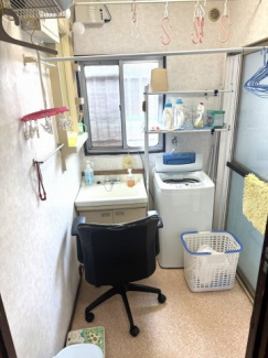 独立洗面台、朝の身支度には欠かせません