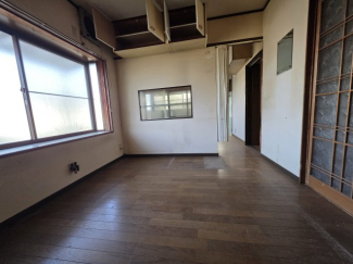 使い勝手のいい洋室です