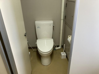 京都府京都市上京区河原町通丸太町下る伊勢屋町の事務所の画像