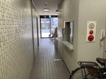 京都府京都市上京区河原町通丸太町下る伊勢屋町の事務所の画像