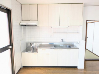 明るいキッチン