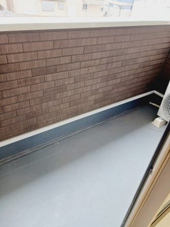 【バルコニー】