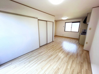 【居間・リビング】