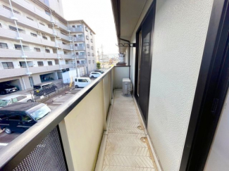 【バルコニー】