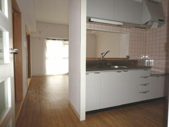 ファミリアル門戸の画像