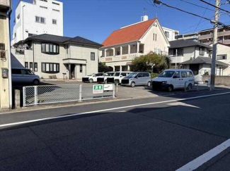 松山市萱町４丁目の駐車場の画像