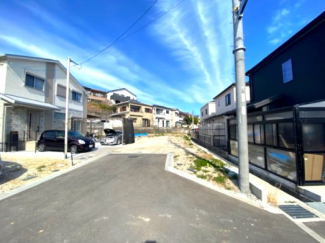 2026年3月撮影（手前の建物は17号地）