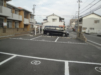 【駐車場】