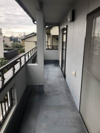 【バルコニー】