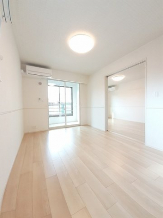 【居間・リビング】