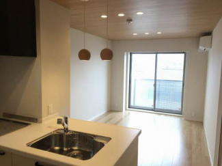 【居間・リビング】