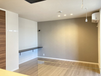 【居間・リビング】