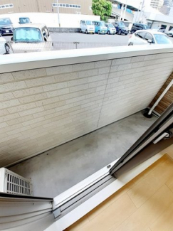 【バルコニー】