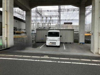 伊予鉄高架下貸事務所の画像