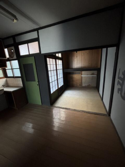 松山市神田町の倉庫の画像