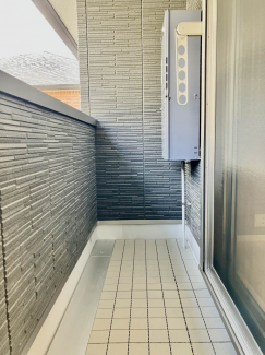 【バルコニー】