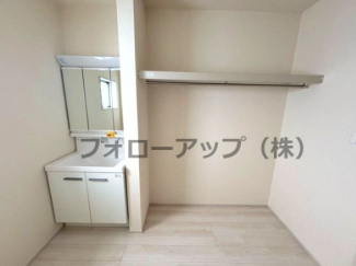 独立洗面化粧台付き