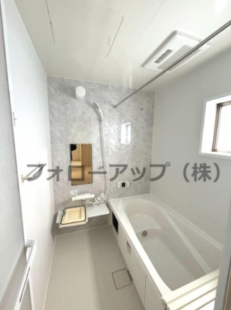 落ち着いた空間のお風呂です