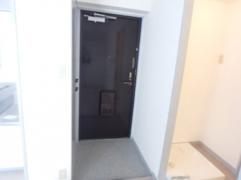 ゆったりとした玄関です