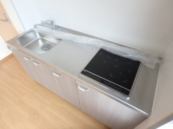 コンパクトなキッチンで掃除もラクラク