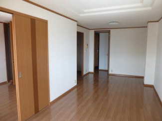 リビングダイニング１１．２帖