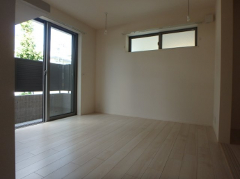 【居間・リビング】