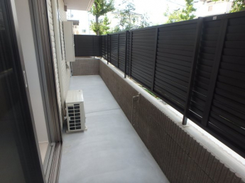 【バルコニー】