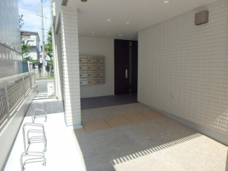 【エントランス】