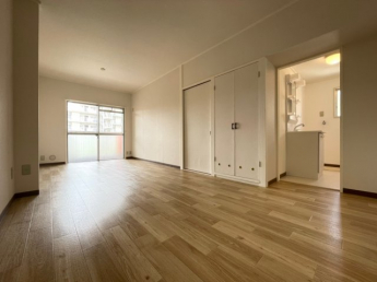 【居間・リビング】